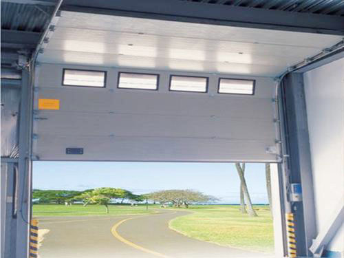 東莞車(chē)庫(kù)門(mén)的門(mén)板安裝